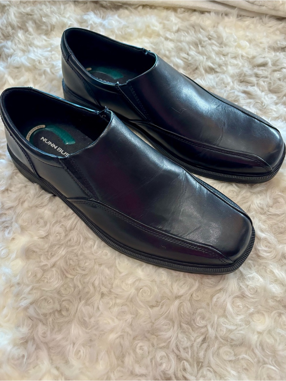 Nunn Bush Men's Black Leather Slip-On Loafers
